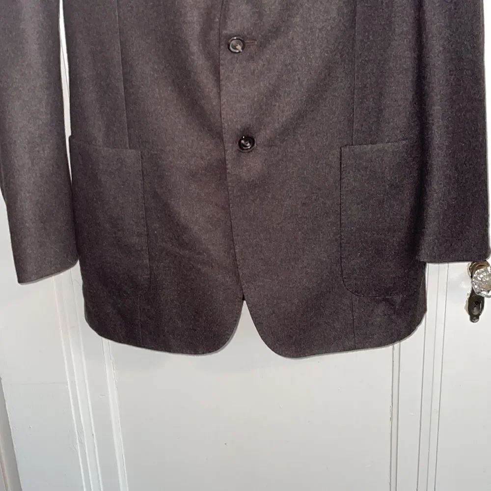 N/A dark gray